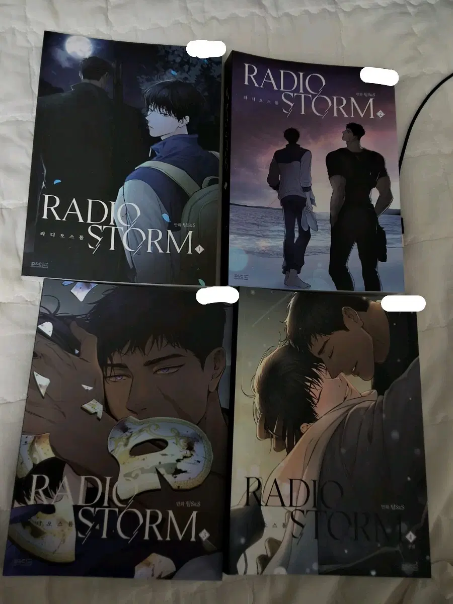라디오 스톰 (RADIO STORM) 단행본 1~4권 전권 일괄 + 엽서 특전 + 아크릴