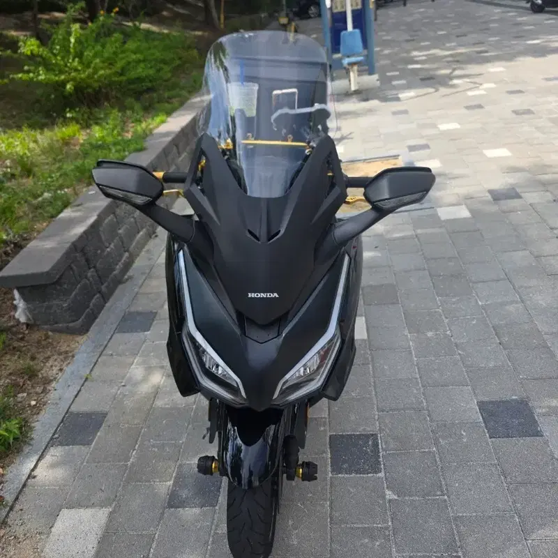 포르자 350 25년식 판매합니다. 직거래는청주입니다