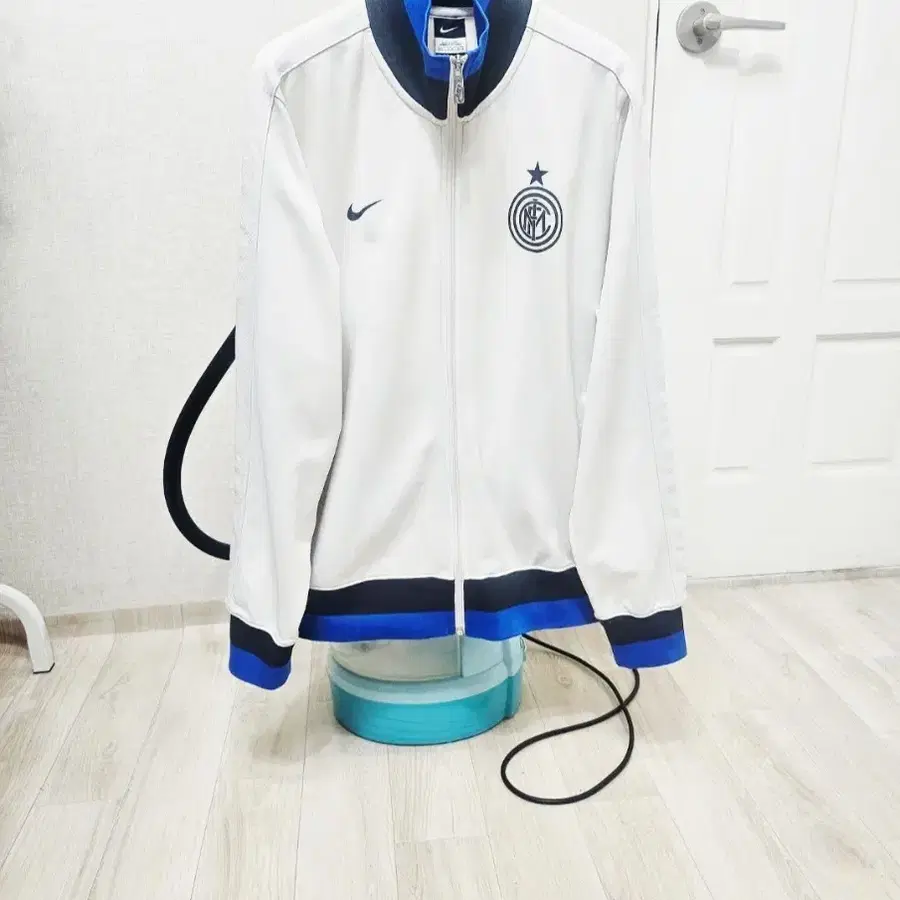 (110)2XL 우주매물 나이키 인터밀란 N98 어센틱 백로고 [화이트] 트랙탑져지