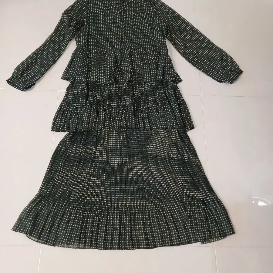 by Yoo 플리츠 캉캉 롱원피스