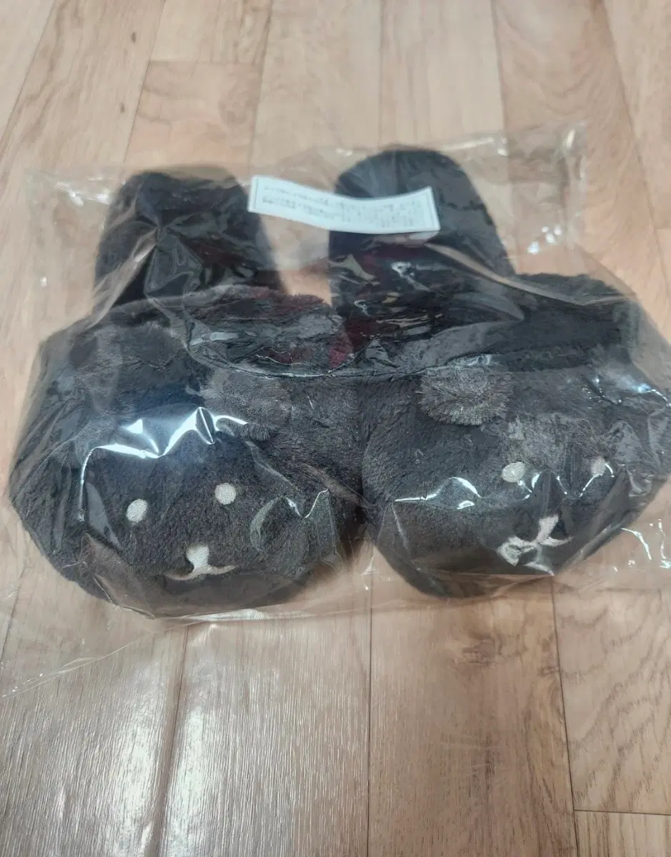 블랙 농담곰 쿠지 슬리퍼