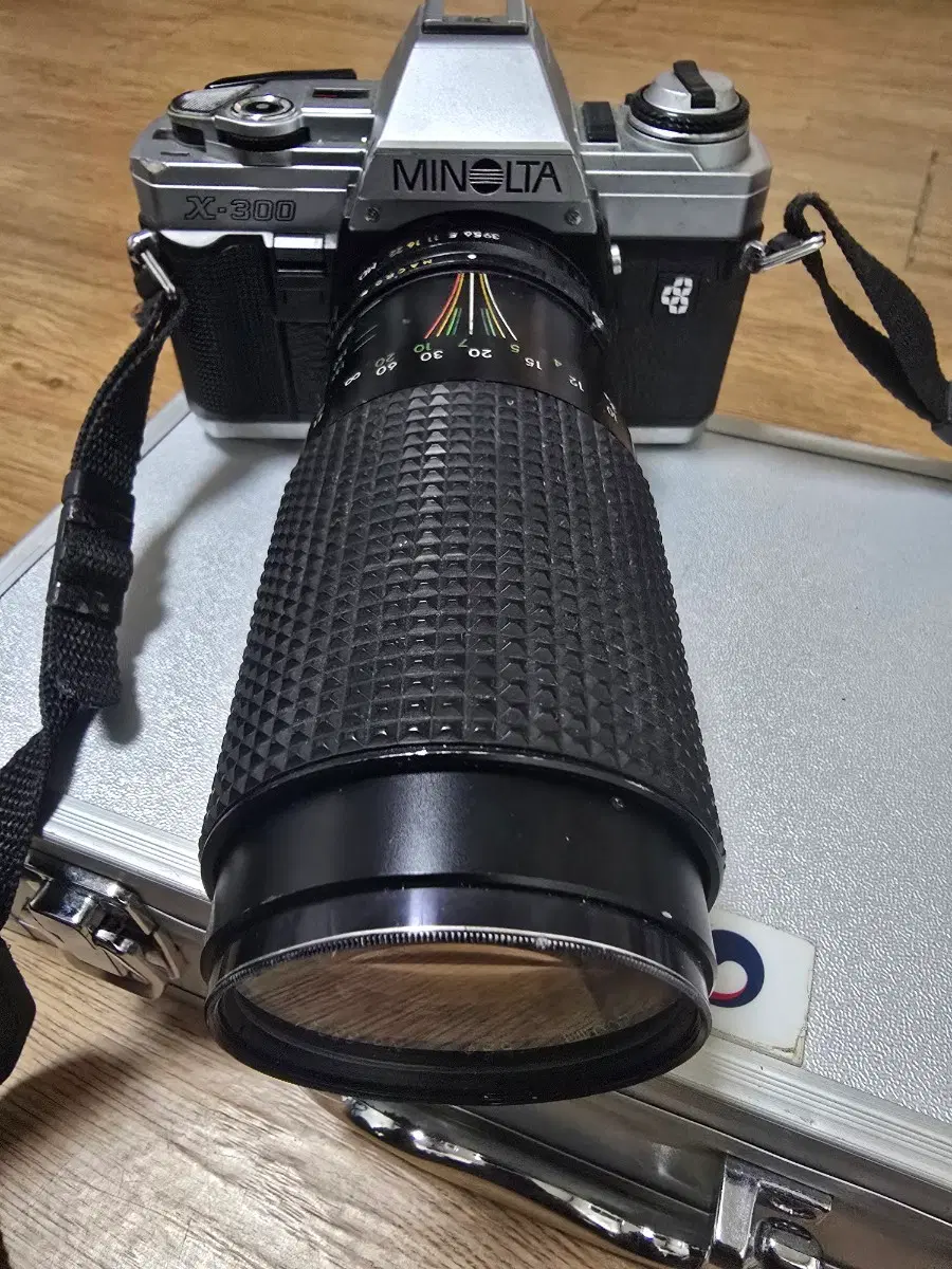 미놀타 X-300 카메라 줌 렌즈 포함