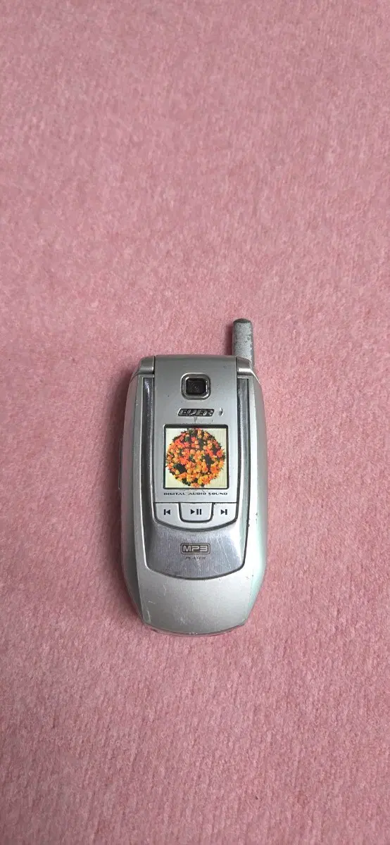 KTF-X7000 에버스타일리시폰 정상