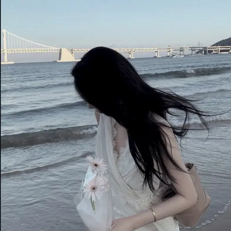 프리드미 블라우스 잔느 로제드유 블링에스 에스드레스 유즈 블레스샵 로즈무아