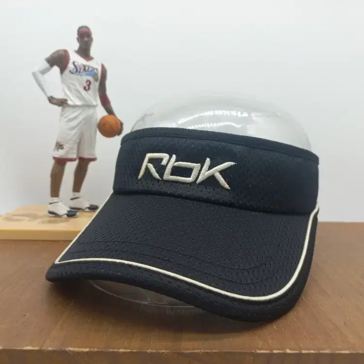 Y2K 올드 모자 리복 RBK 레트로 스포츠 메쉬 테니스 러닝 런닝 썬캡 블랙