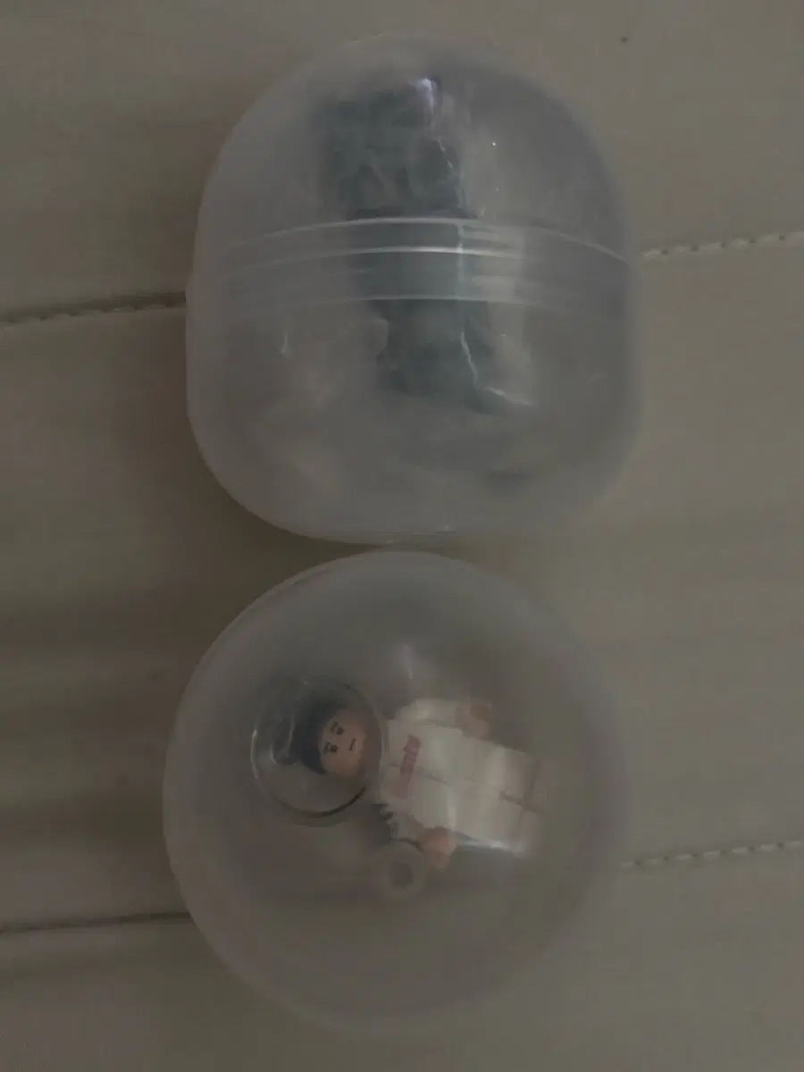 롯데 윤동희 명찰, 황성빈 레고 키링
