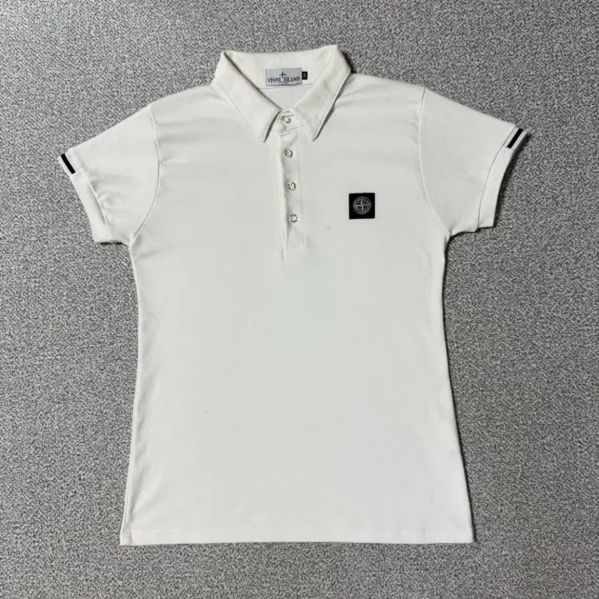 Stone Island ストーンアイランド 半袖カラティ女性用