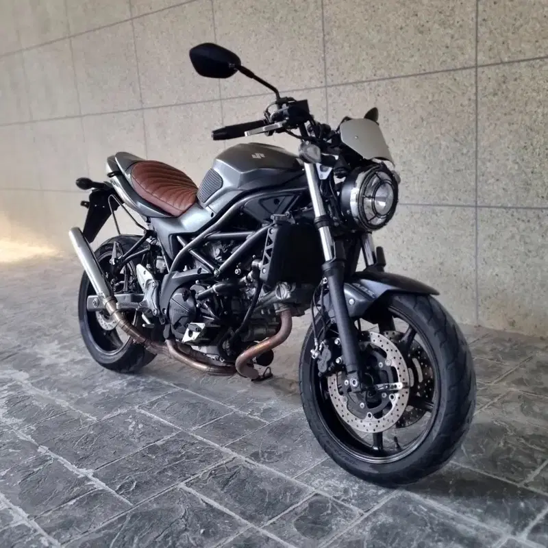 스즈키 SV650 커스텀 바이크 판매합니다