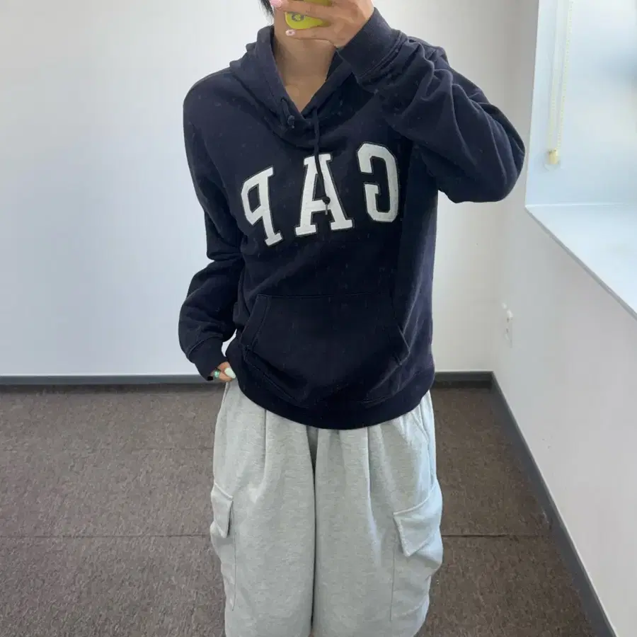 Gap 갭 화이트 로고 다크 네이비 후드티
