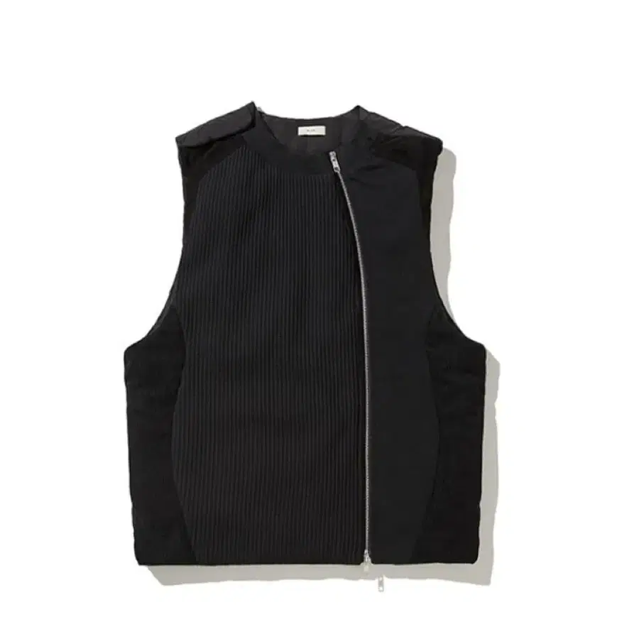 Xlim ep.4 02 down vest