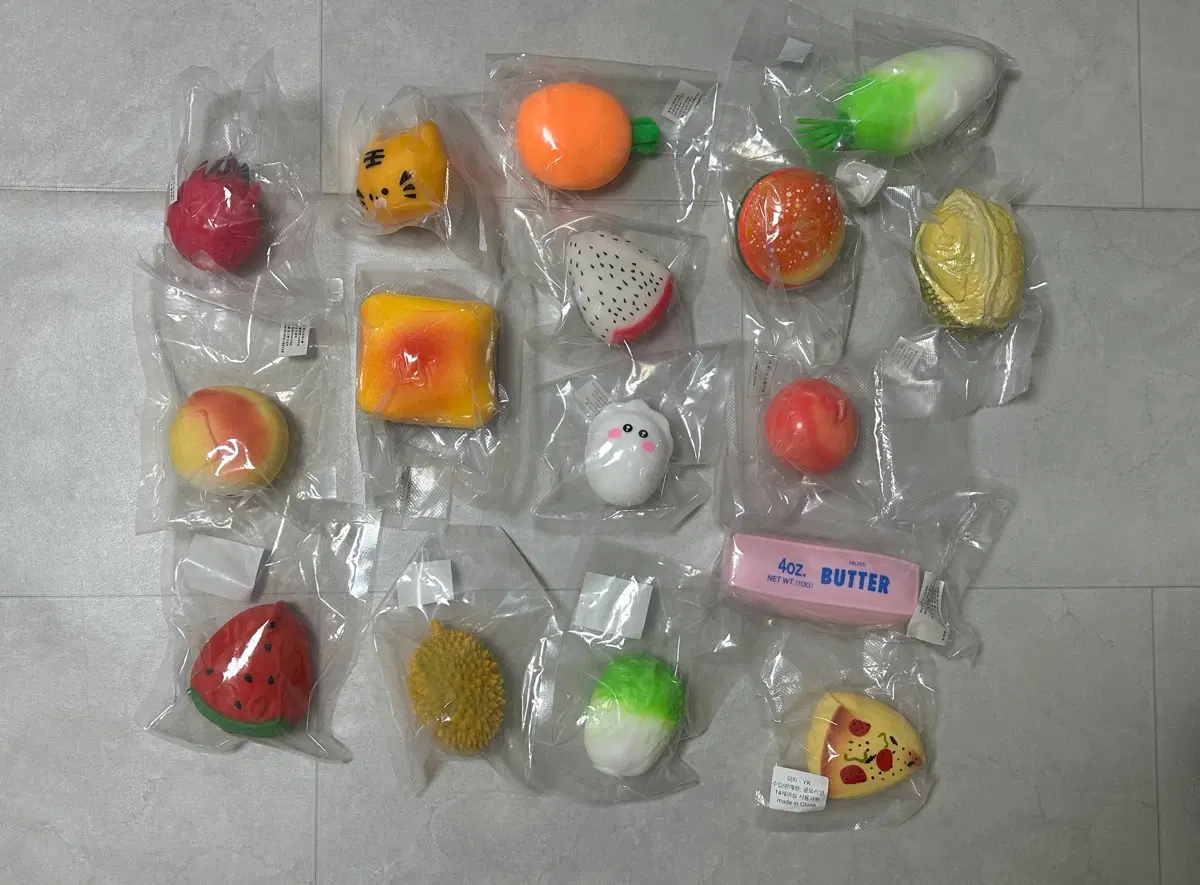 일괄16개 새상품 슬랑이 크런치슬랑이 말랑이 판매합니다
