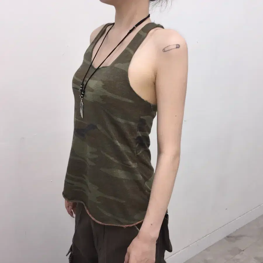 Alternative Earth 얼터너티브 오네갸루 펑크 카모 슬리브리스