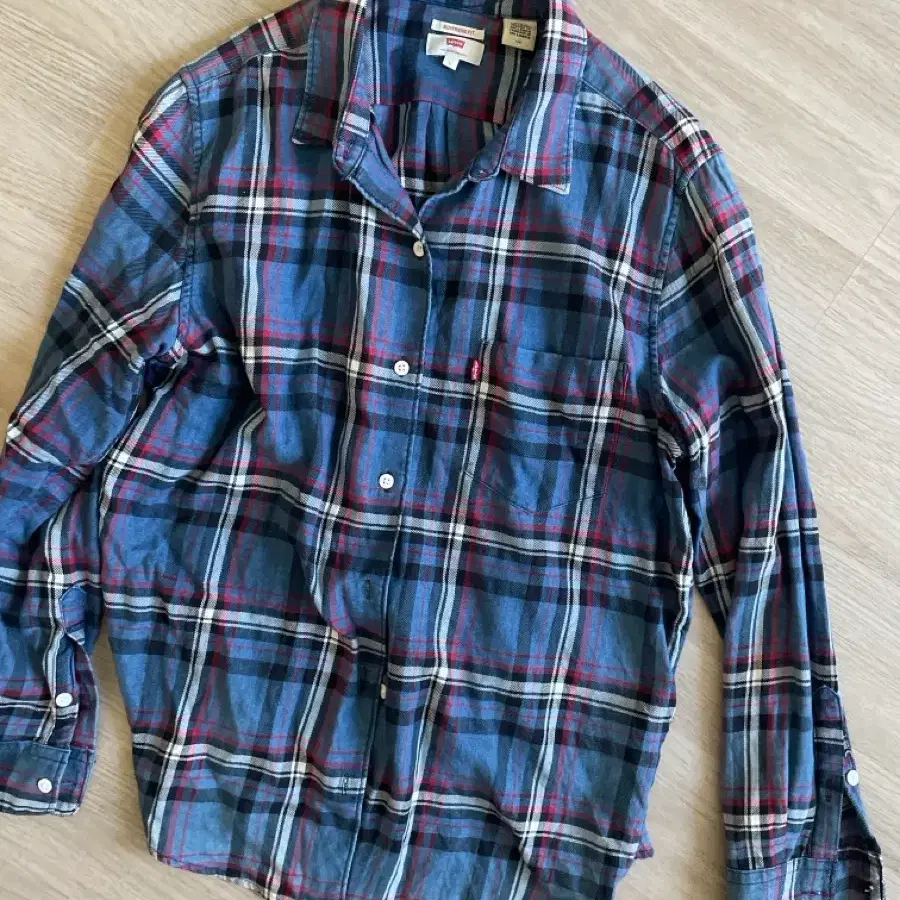 Levis 보이핏 셔츠