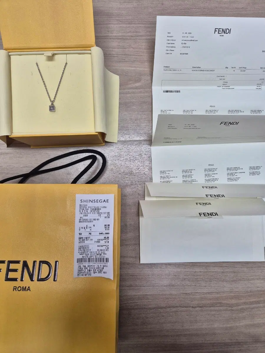 (미사용) FENDI(펜디) FF네크리 목걸이 판매합니다