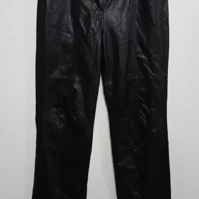 (데미지 할인)스튜디오테이블 M LOW LEATHER PANTS 블랙 페이크레더 팬츠 하자할인