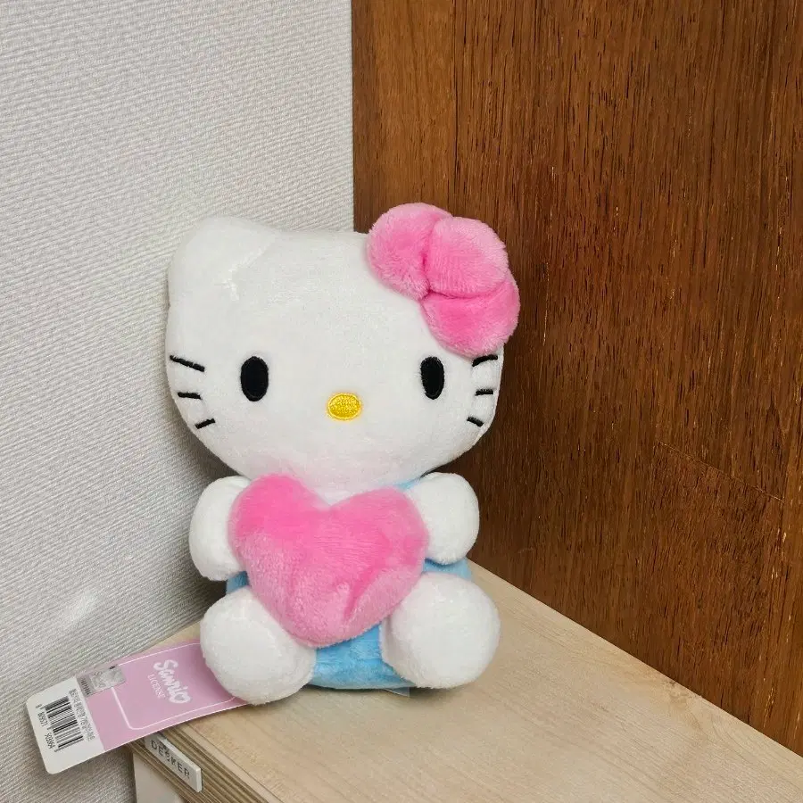 산리오 헬로 키티 인형 핑크 하트 새상품 키링