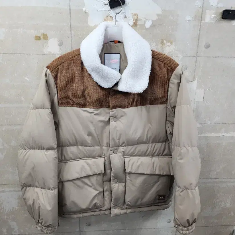 (M)아이더 정품 남성 코듀로이 구스다운 패딩/95size/상태우수