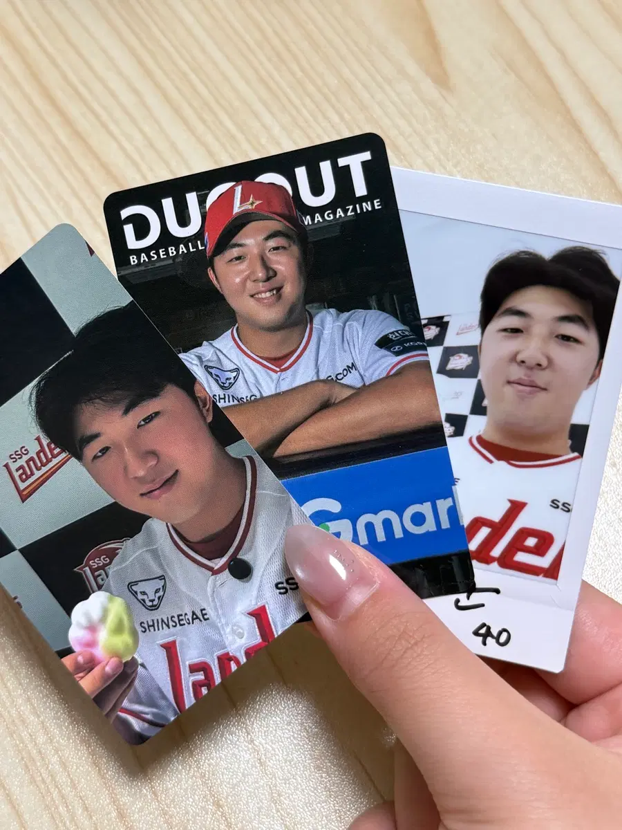 더그아웃매거진 김민준선수 폴라로이드 (쿨거시 네고가능..)