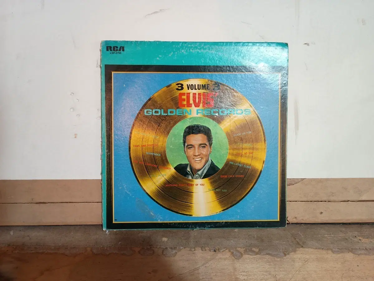 엘비스 프레슬리(Elvis Presley)의 히트곡 모음 앨범인 LP