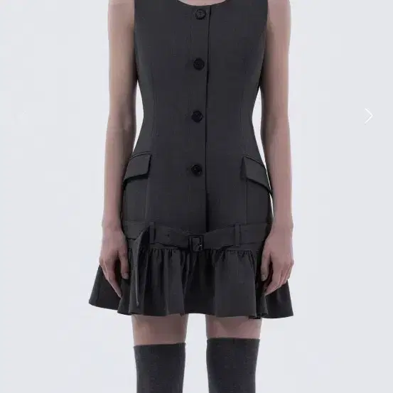 [구함] 마우솔레움 sleeveless flare suit dress
