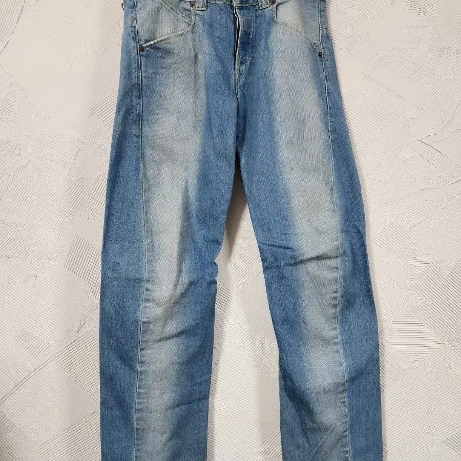 유럽판 리바이스 엔지니어드 진(Levi's Engineered Jeans) 데님 팬츠