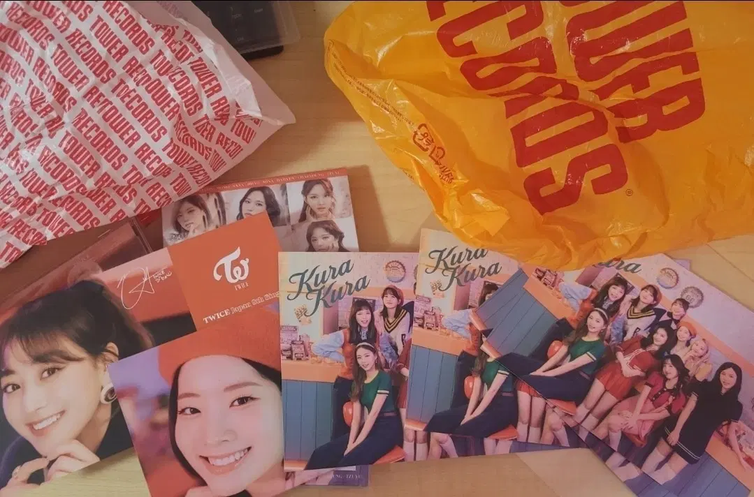 미개봉) 트와이스 Kura Kura 앨범 및 포토카드 세트