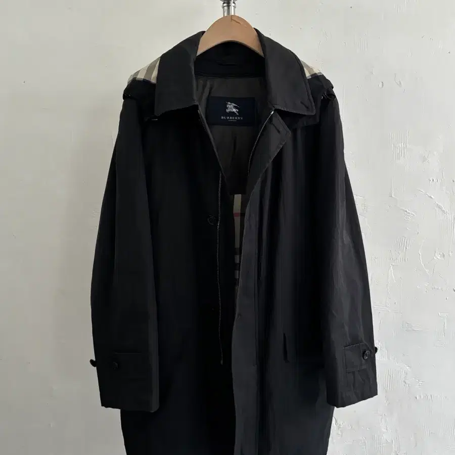 Burberry 버버리 블랙 후드 코트