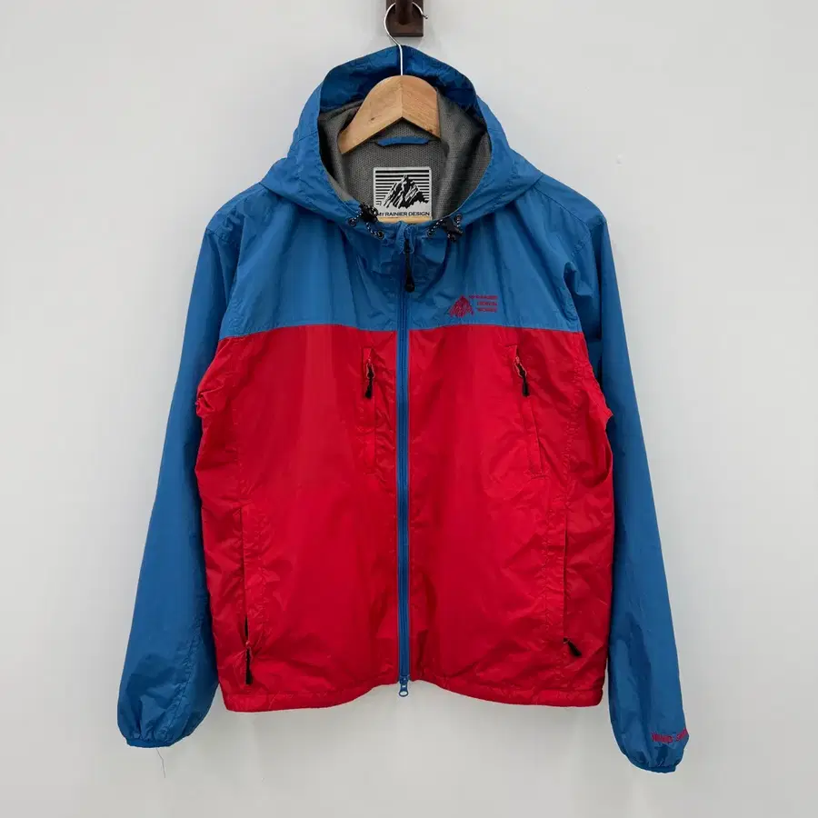 MT. rainier design 바람막이