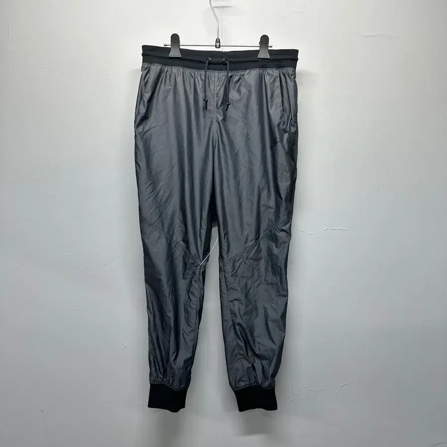 나이키 윈드러너 나일론 우븐팬츠 여성 조거팬츠 L