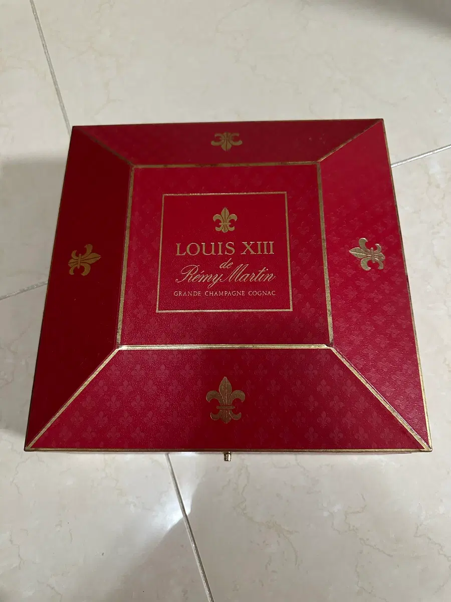 레미 마틴 루이13세 코냑 / 꼬냑 공병 LOUIS XIII