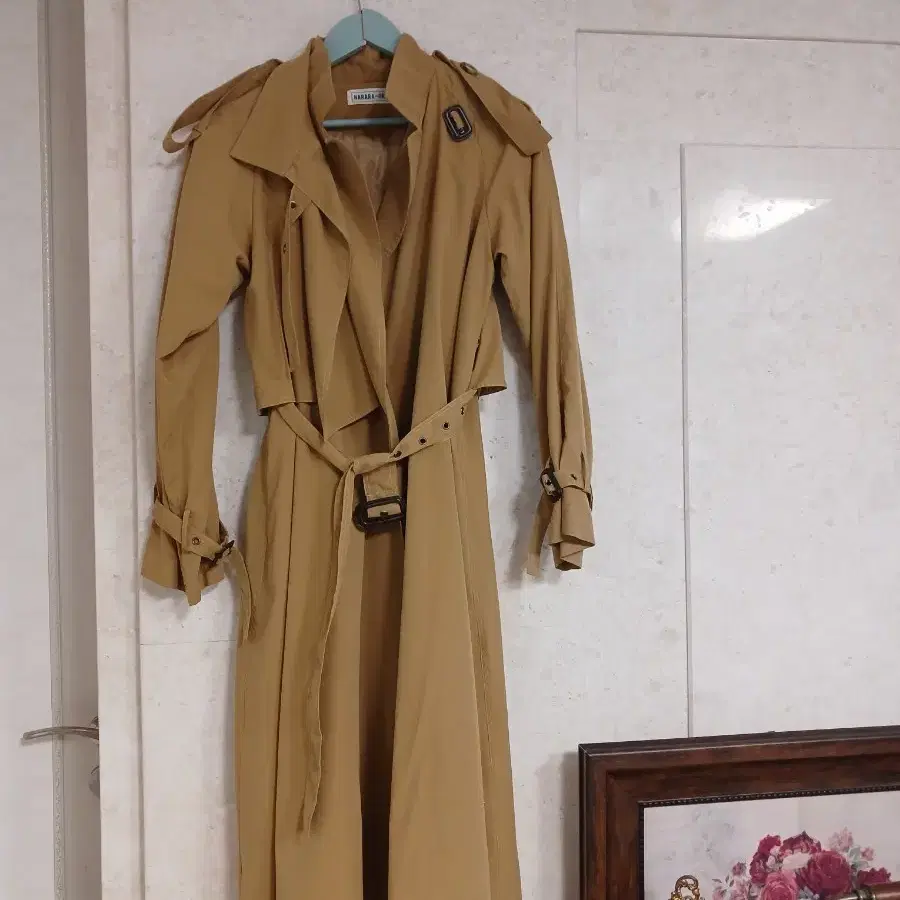NARARA ORI 카멜 벨티드 롱트렌치코트 여성