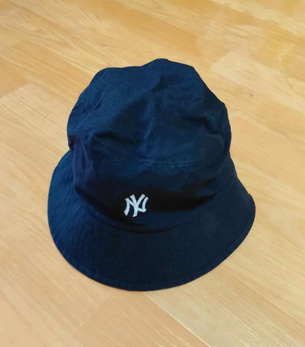 MLB