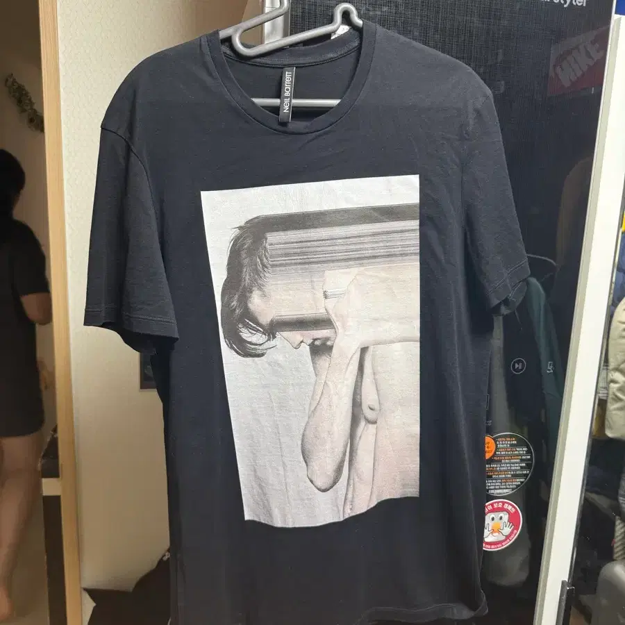 닐바렛 반팔티