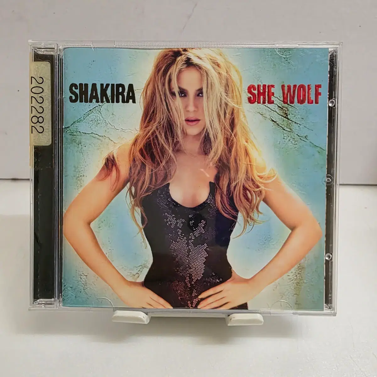 샤키라(Shakira) 8집 She Wolf