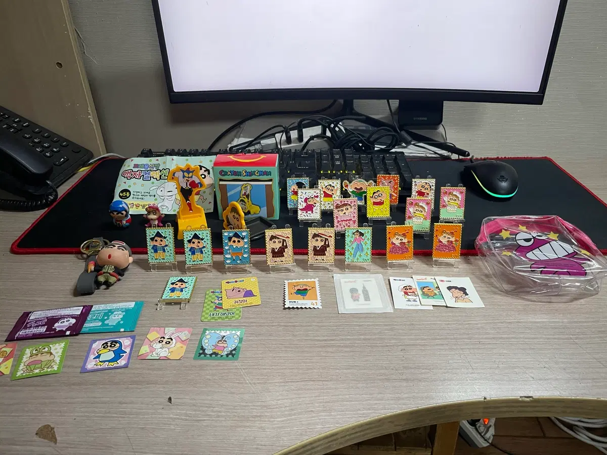 크레용신짱 액자컬렉션 19종, 짱구는 못 말려 해피밀, 키링,초코비 스티커 등