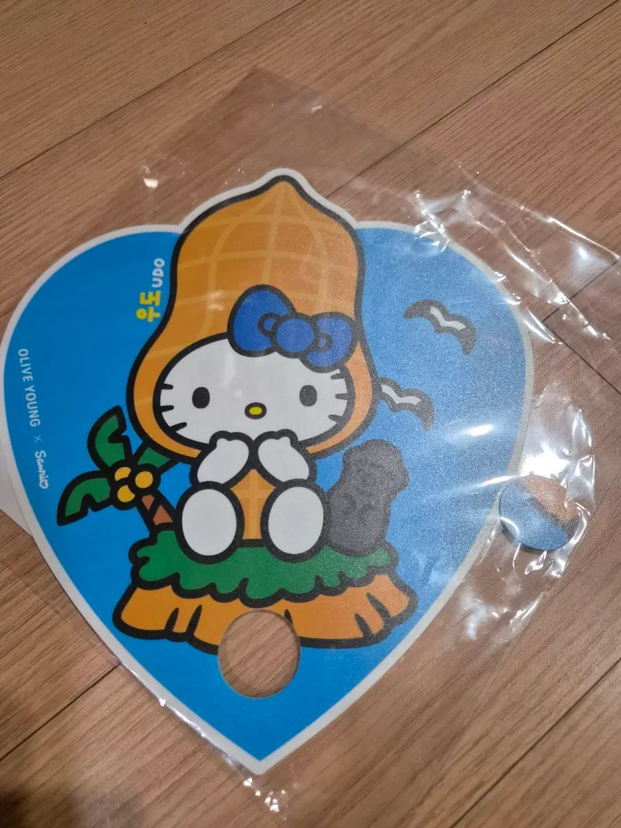 미개봉)올리브영 산리오 헬로키티 부채