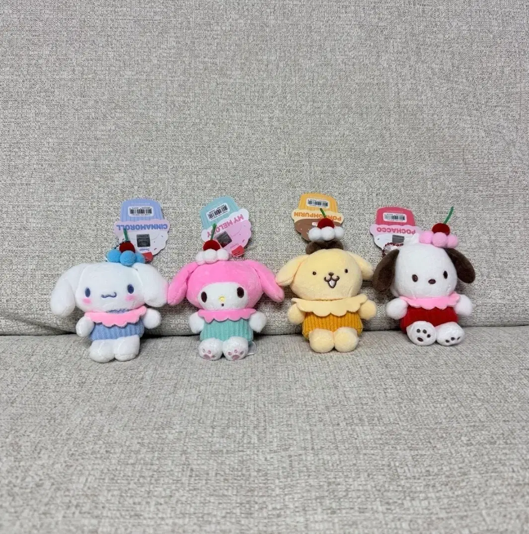 정품 신상 산리오 디저트 시나모롤 9cm 키링 인형