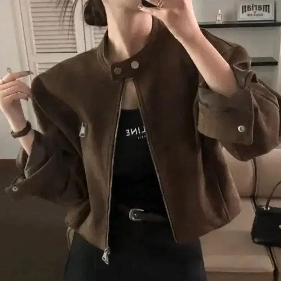 에이블리 베이델리 스웨이드 크롭 자켓