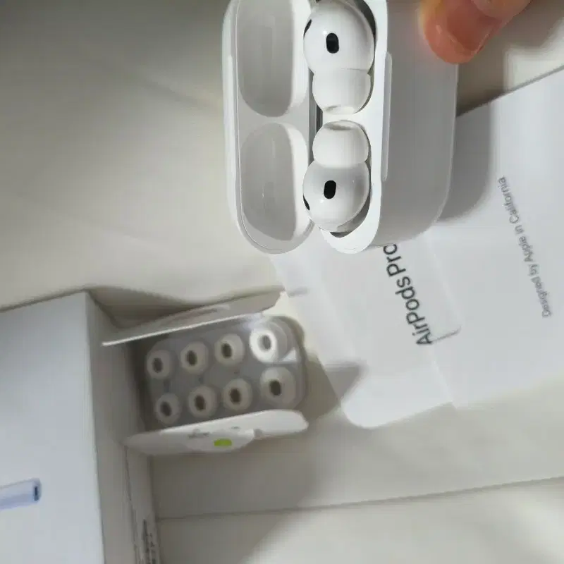 중고 AirPods Pro 3 (2026년형) 판매합니다