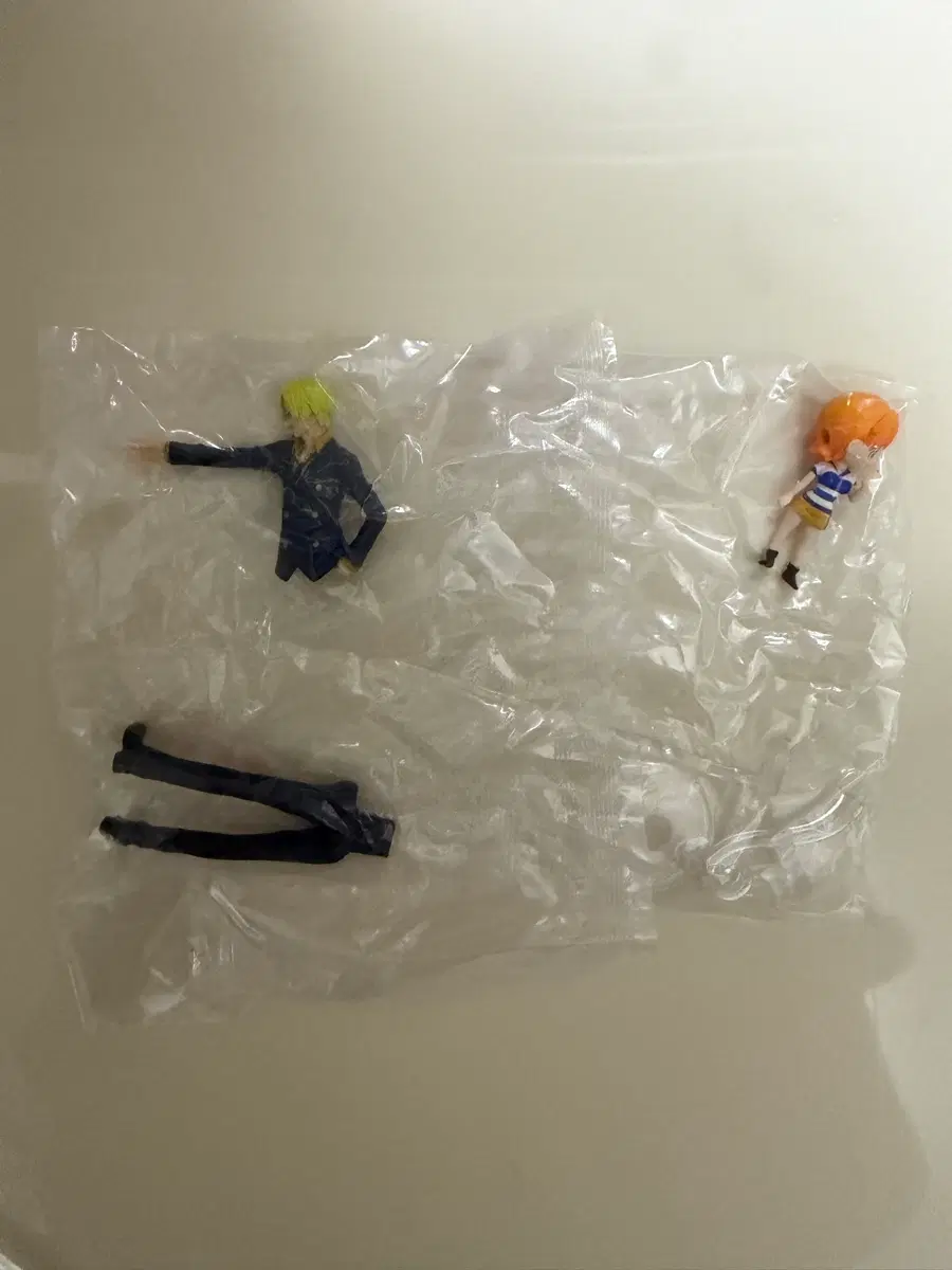 원피스 가챠 피규어 나미 상디