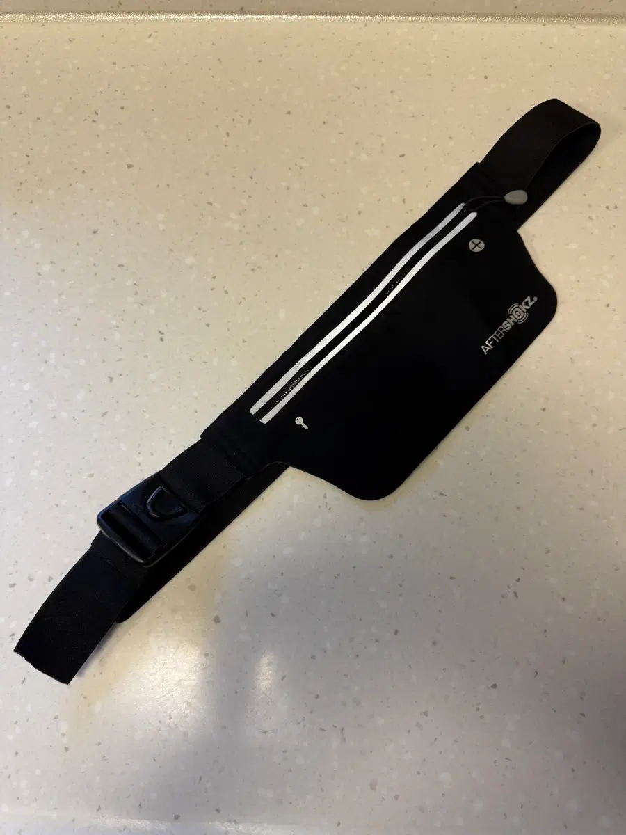 AFTERSHOKZ 애프터샥 파우치 블랙