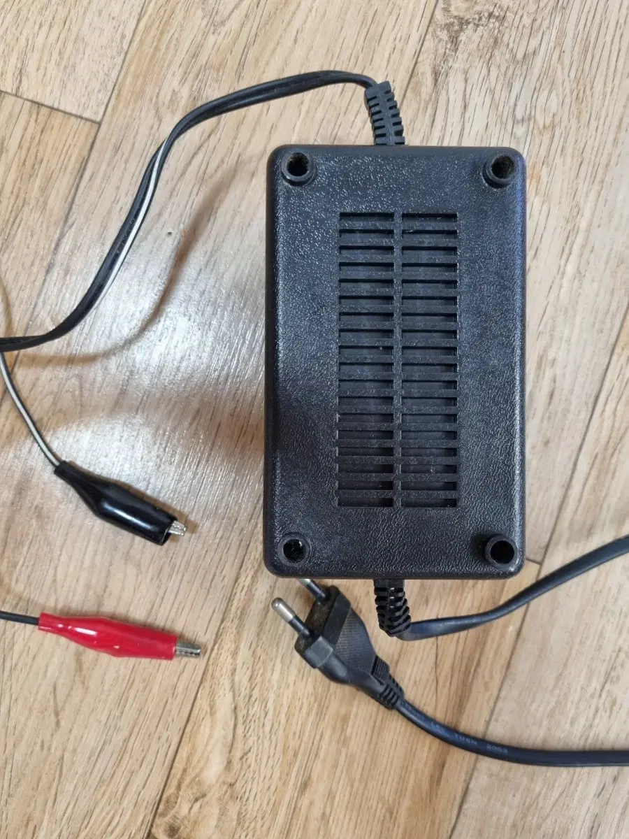 12V 베터리 충전기