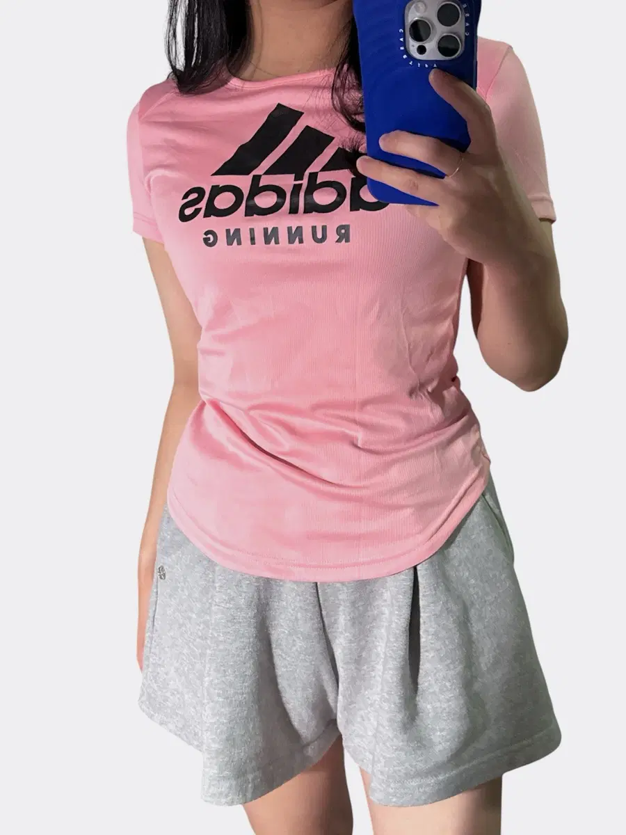 아디다스 핑크 러닝 로고 반팔 티셔츠