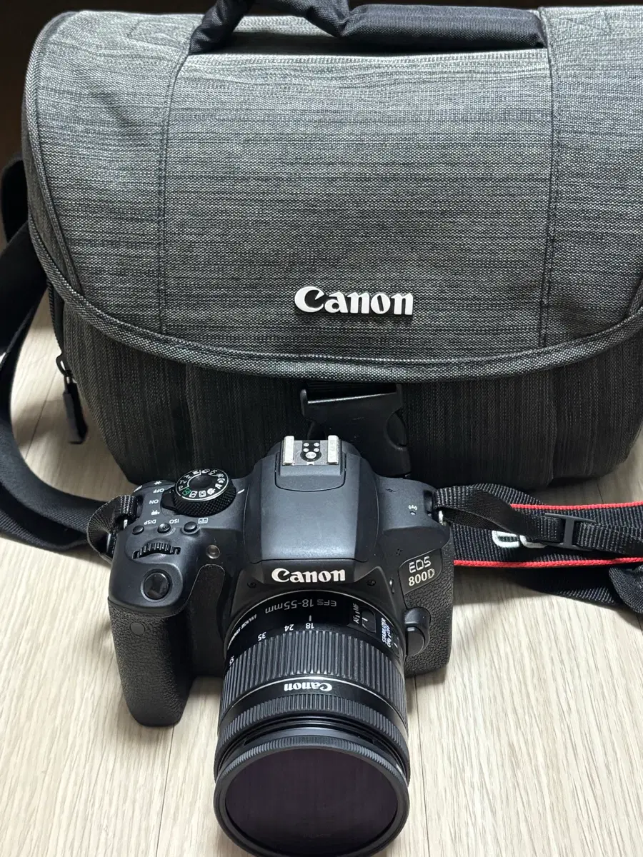 급처) 캐논 EOS 800D 18-55mm 렌즈 포함 판매합니다