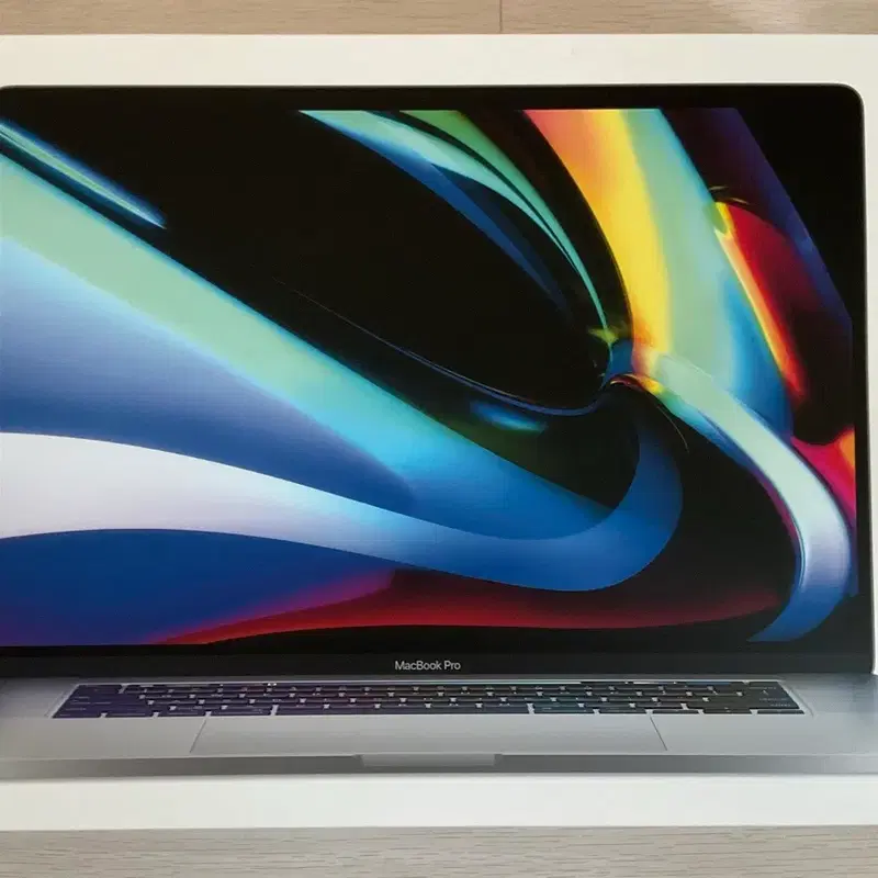 맥북프로 2019 16인치 스페이스 그레이 i9, 램16GB, 1TB SSD 그래픽 5500M 고급형