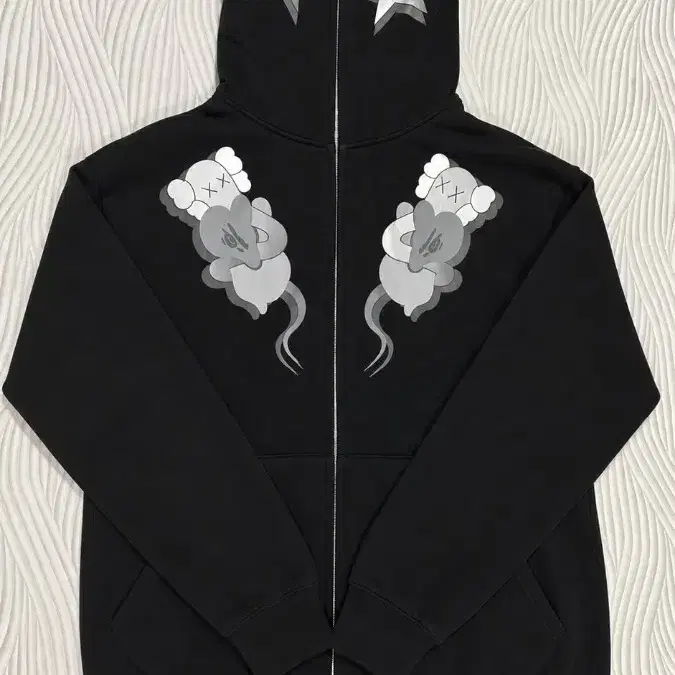 베이프 x kaws 콜라보 후드집업 2005년 제품