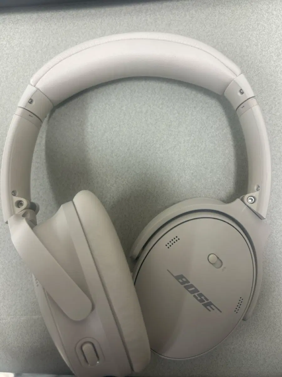 보스 QC45 헤드셋 (배터리 불량)
