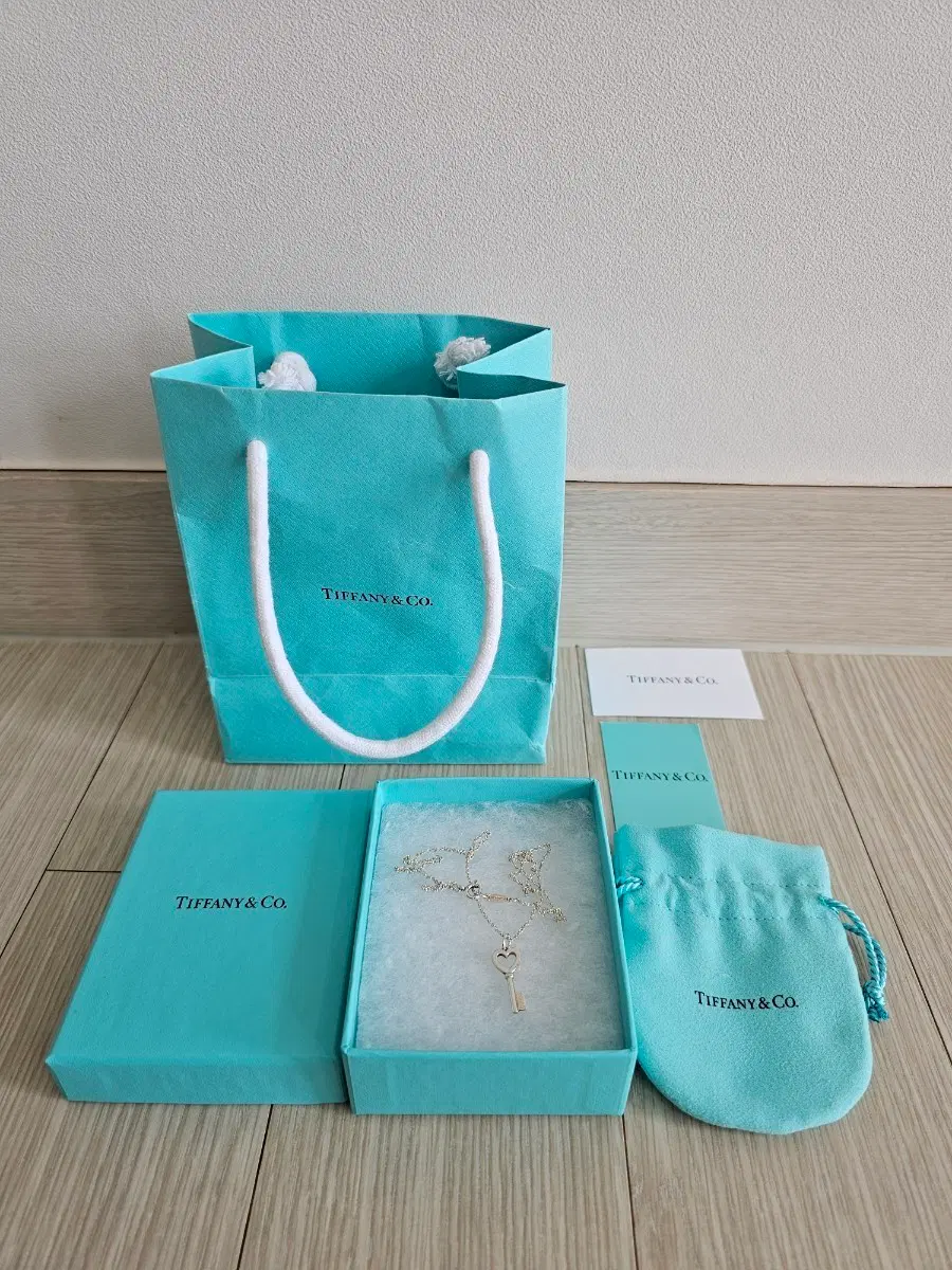 정품 티파니앤코 하트키 목걸이