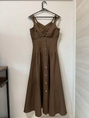 dazzlin 브라탑 레이어드 원피스 브라운 S 2025AW