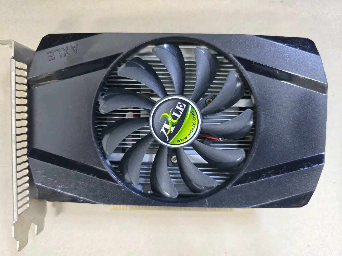 지포스 GT1050 2GB 무전원 팝니다 (hdmi 안됨 내용필독)